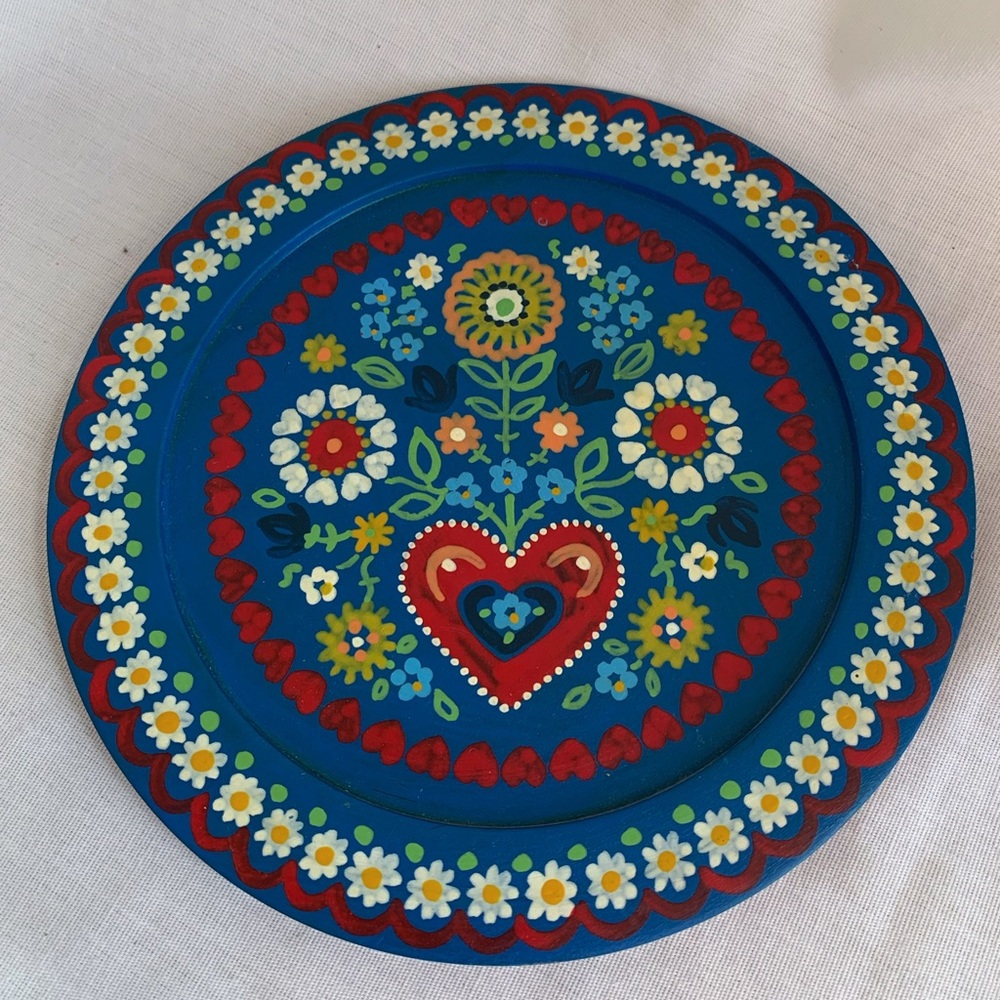 ✨SOLD✨Hand painted Round Wooden Flower Plate